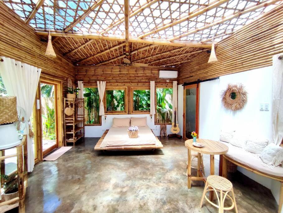 The Bamboo Houses - Tropical Garden & Empty Beach General Luna  Buitenkant foto