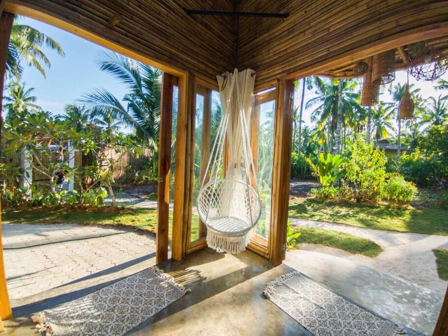 The Bamboo Houses - Tropical Garden & Empty Beach General Luna  Buitenkant foto