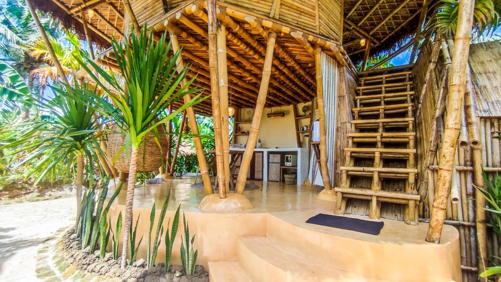 The Bamboo Houses - Tropical Garden & Empty Beach General Luna  Buitenkant foto