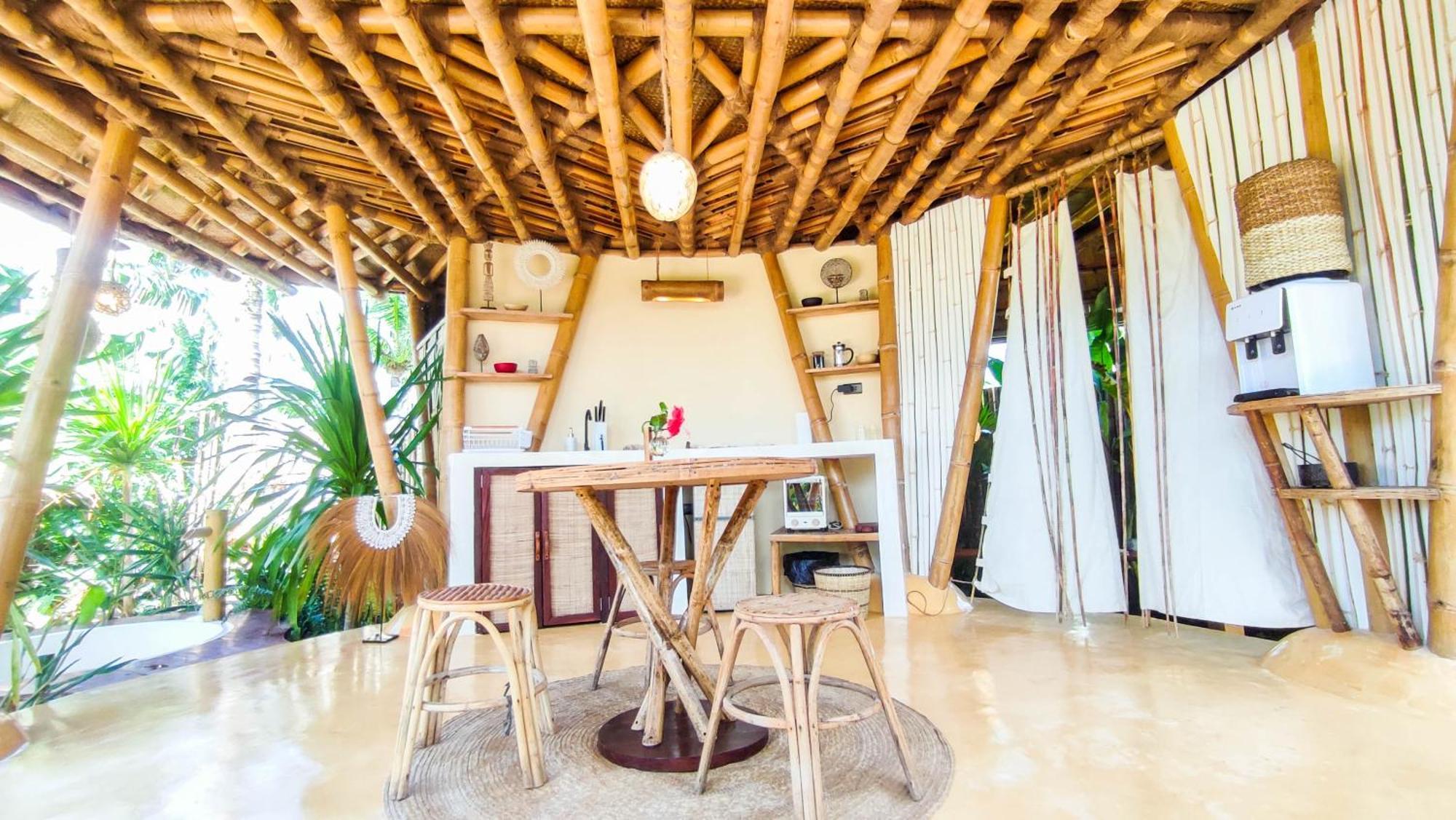 The Bamboo Houses - Tropical Garden & Empty Beach General Luna  Buitenkant foto